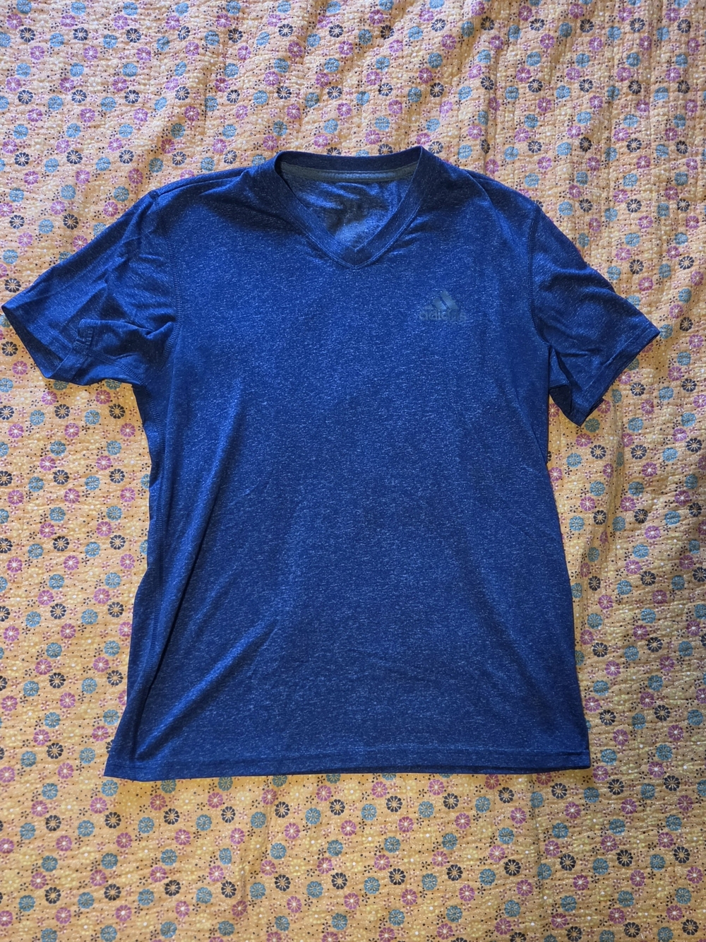 Adidas Men's V-Neck Performance T-Shirt M